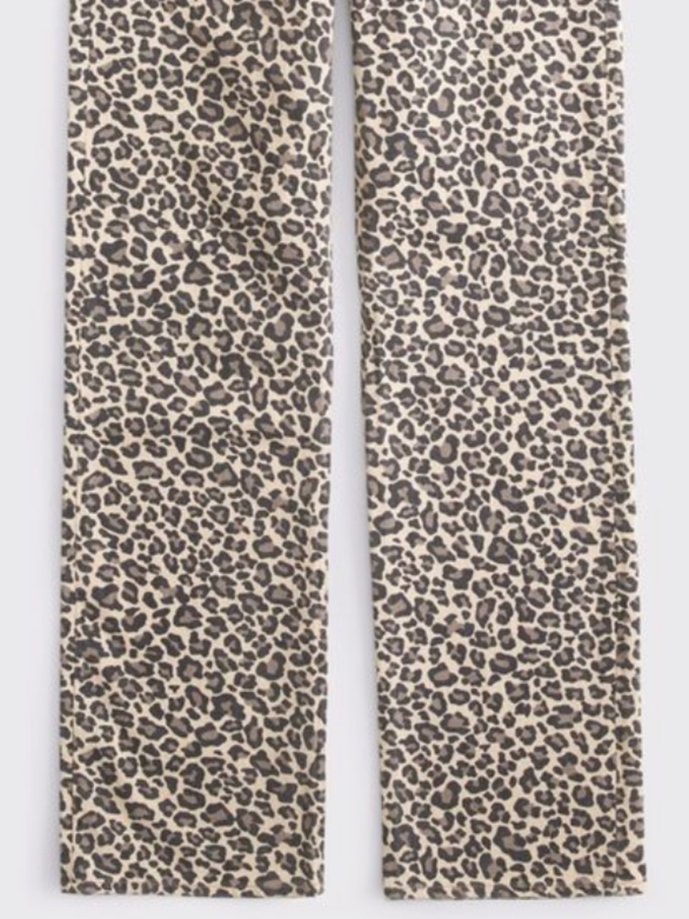 High Rise 90s Relaxed Jean (Leopard) - Picture 2 of 2